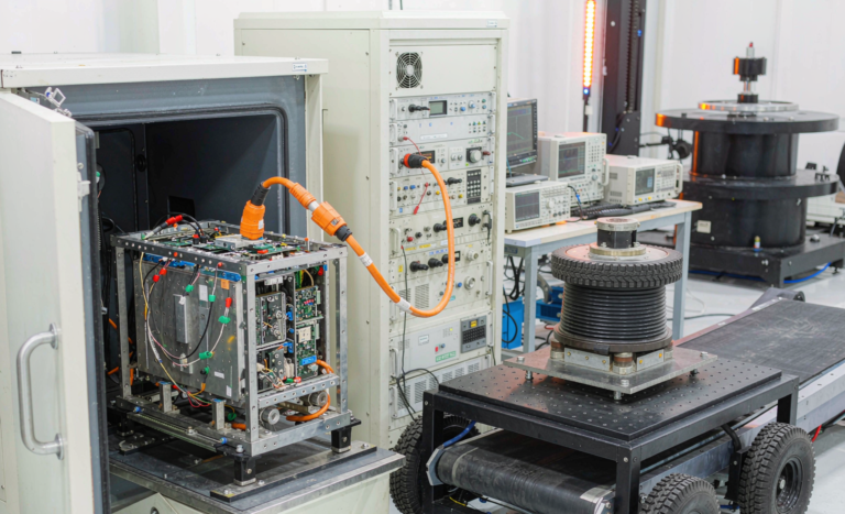 Battery Solution Testing for Robotics: DVP&R, Duty-Cycle Emulation and EOL Acceptance