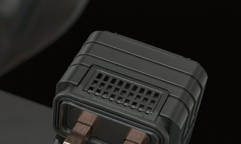 Lithium Battery for Cordless Chainsaws: Surge and Runtime